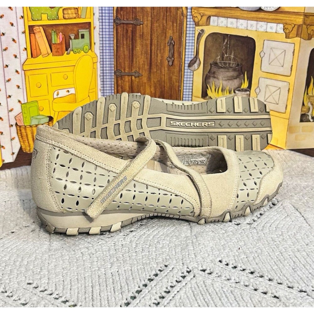 Skechers Bikers Mary Jane Flat Shoes Womens Size 8.5 Leather Suede Perforated